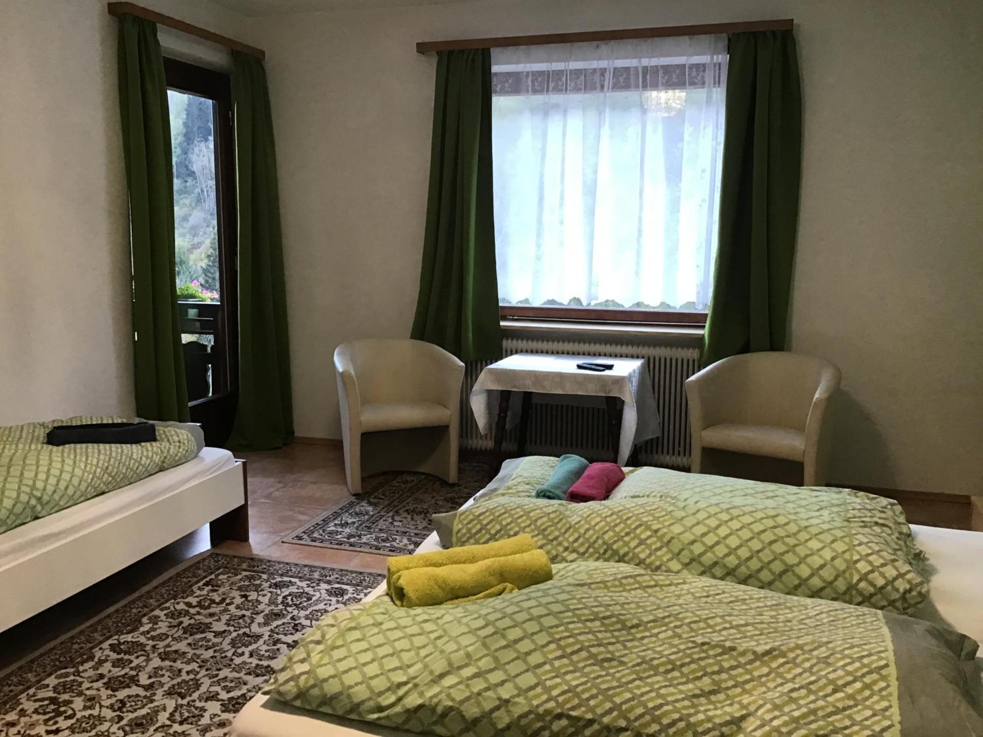 Guesthouse Mountain View โกรสเคียร์ชไฮม์ ภายนอก รูปภาพ